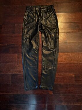 American Eagle Faux Leather Cargo Pants / 00